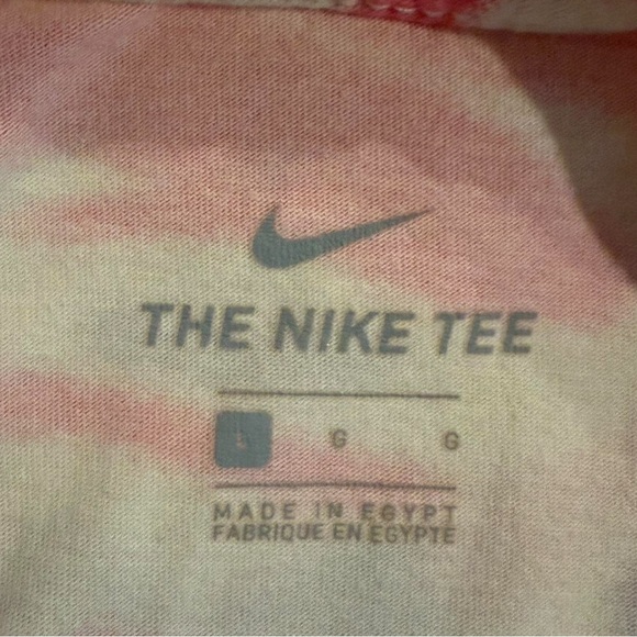 Men’s THE NIKE TEE Festival Futura Peace T-shirt Large - Picture 4 of 5